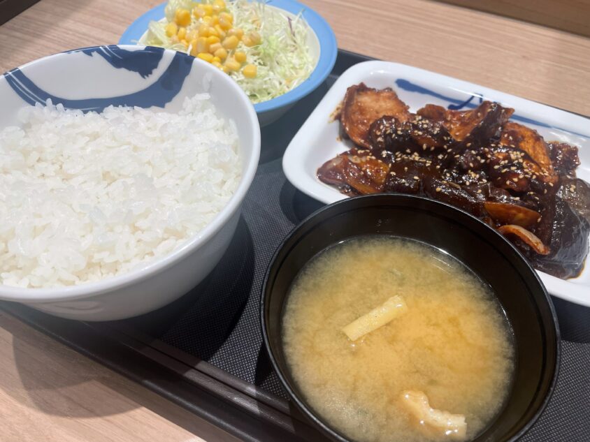 【鹿児島・松屋】松屋の期間限定「豚と茄子の辛味噌炒め定食」を鹿児島で実食!これはご飯大盛りが正解かも?